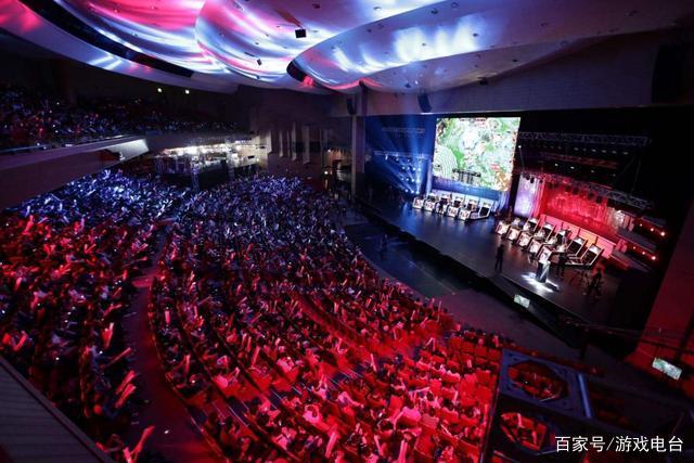 瞩目的焦点 瞩目的焦点