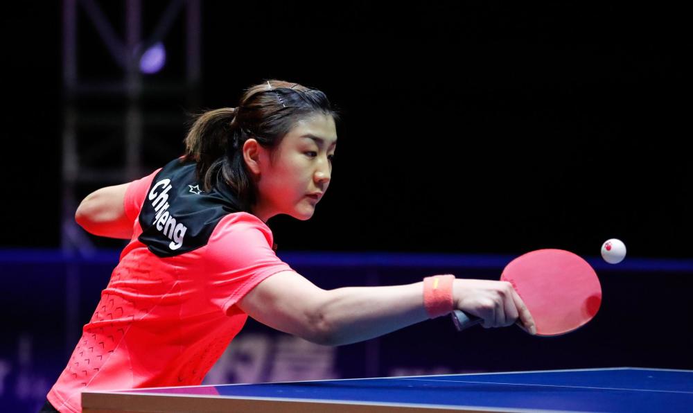 篮下强攻齐 篮下强攻齐