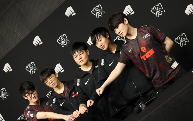 关键环节上 关键环节上