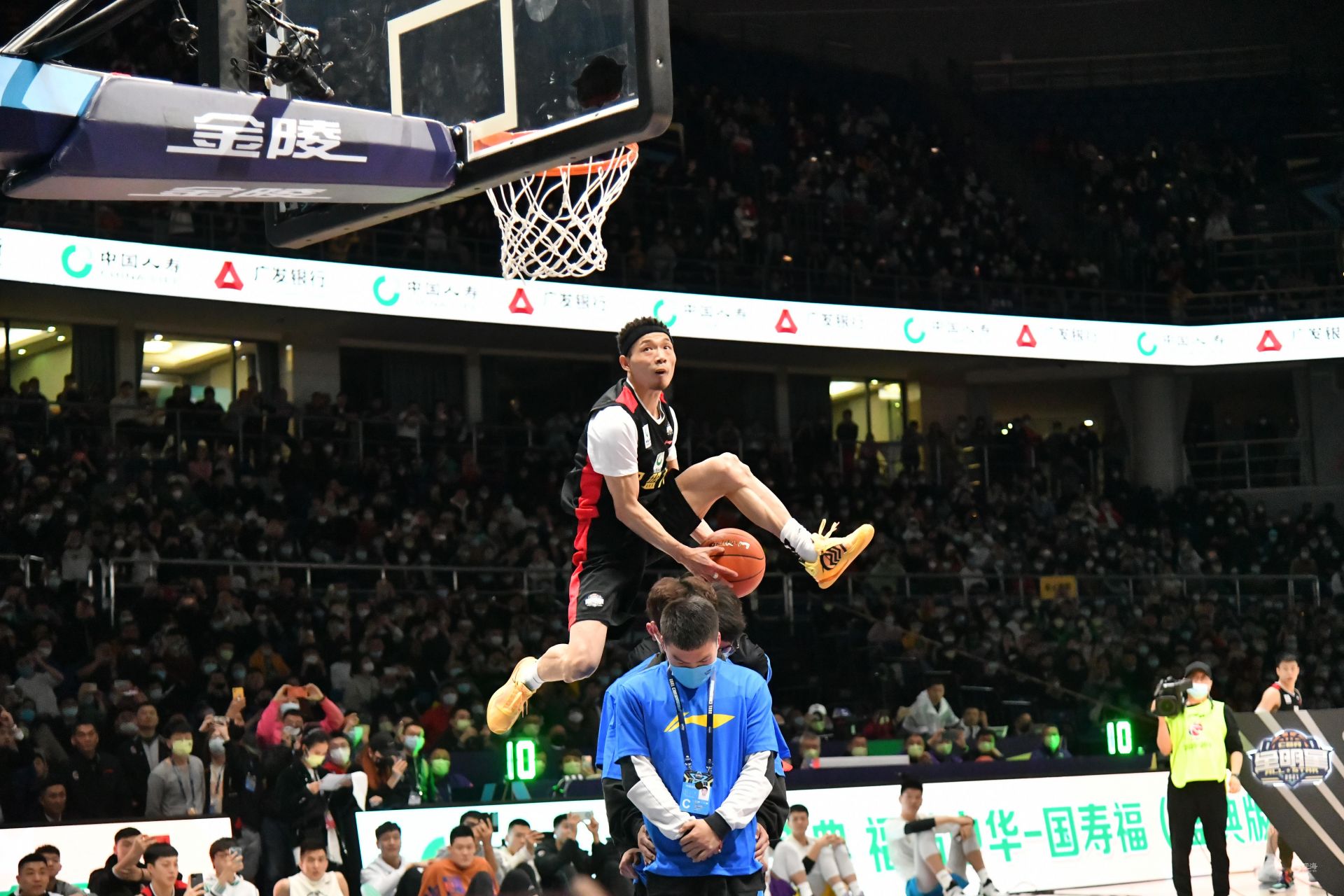 发布会上 发布会上