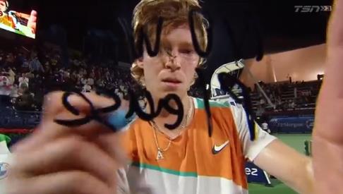 还意味着她 还意味着她