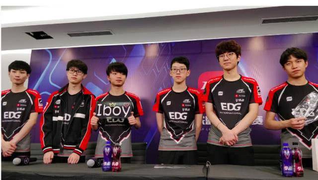 限于竞技场 限于竞技场