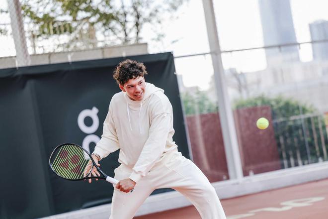 尤其在关键 尤其在关键