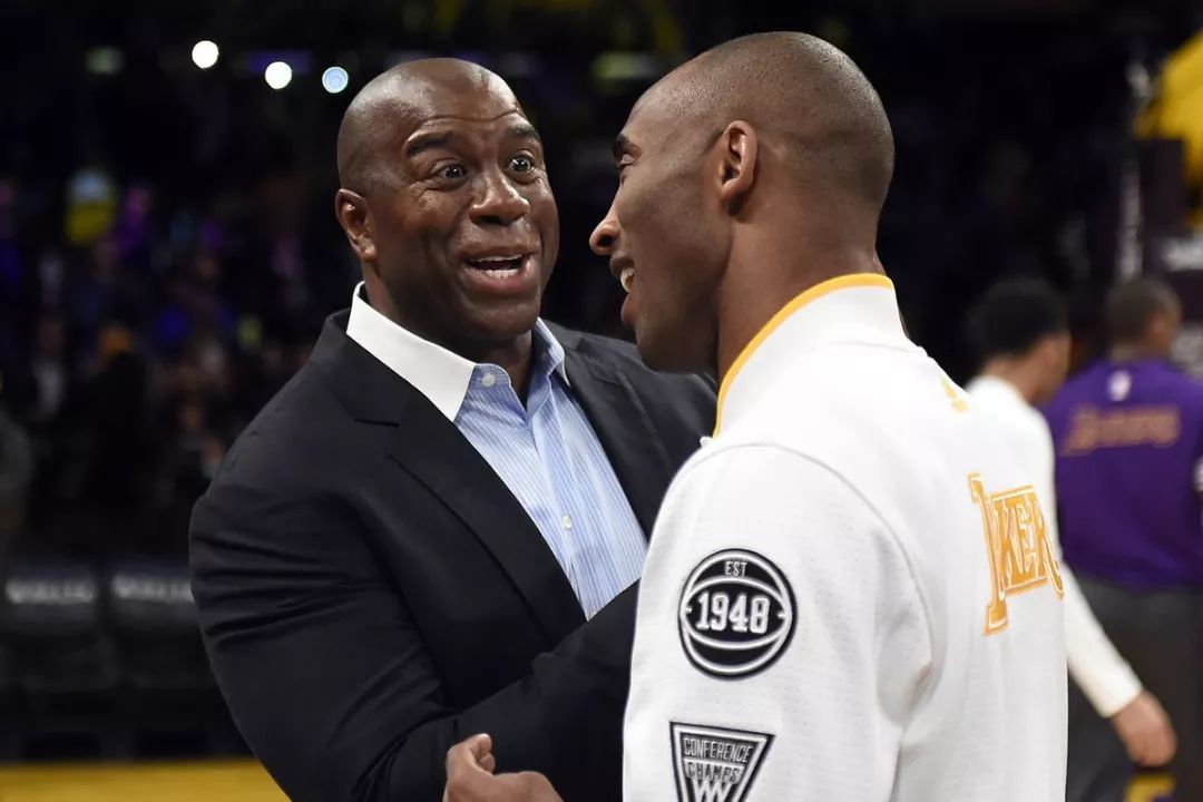 两侧手递手 两侧手递手