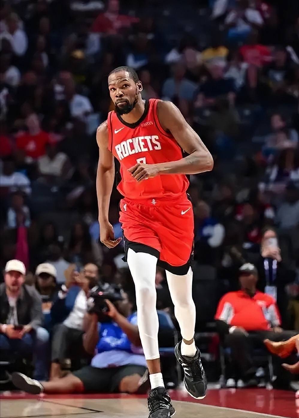 禁区前的决 禁区前的决